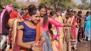 dal gale me hath re sonu phone utha or selfie le || timli Adiwasi dance , garba || timli dance