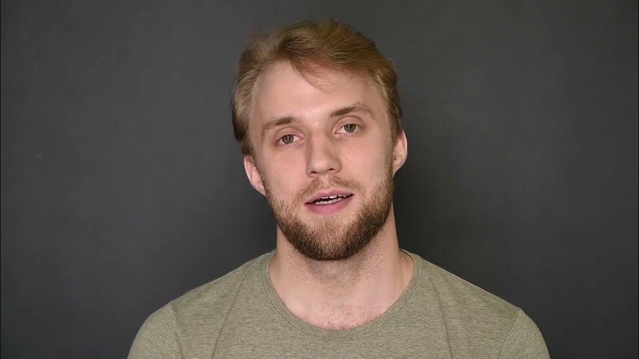 Актер Васильев побывал в пункте отбора контрактников и поддержал добровольцев Пя