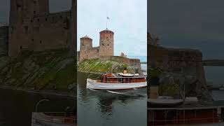Steamship Saimaa sailing past Olavinlinna Castle 🇫🇮
