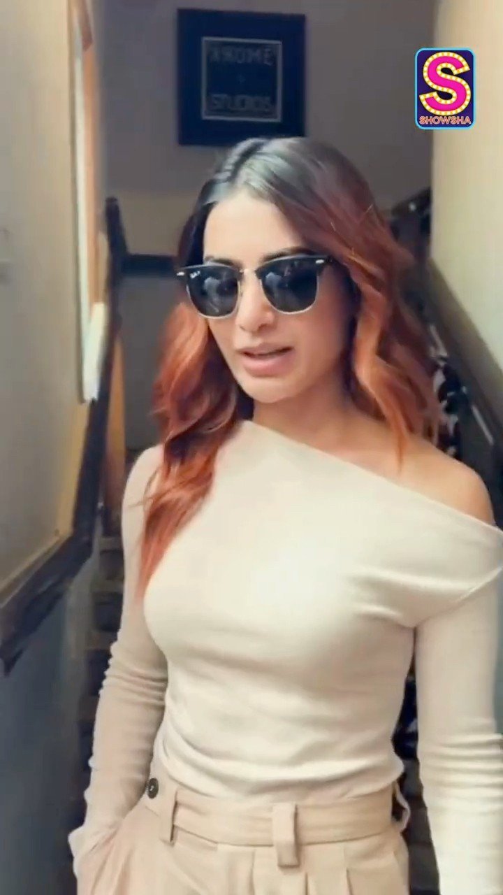 Samantha Ruth Prabhu's Style Game Is Top Notch | Beige on Beige Paired With Solid Sunglasses | N18S