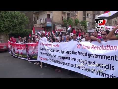 الحجاز تهتف ضد الإخوان على أنغام الطبلة والصفارة