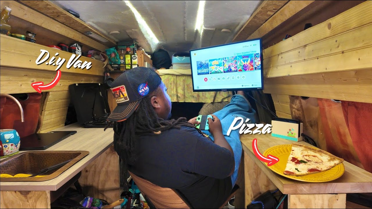 A Cozy Day in My Van | Hiking, Gaming & Making Pizza - YouTube
