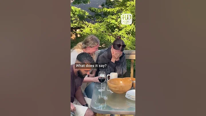 Woman Learns Her Sister is Pregnant