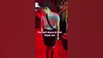 #pinkfloyd #femalecomedian #dancequeen #thewall https://beacons.ai/christinelittle