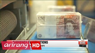 British pound plummets to lowest level since 1985 on Brexit news