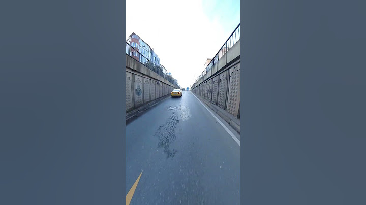 Yaya geçidi olmayan yerde yol vermek
