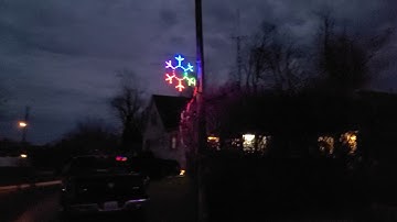 Multifunction Pole Snowflake - 36"