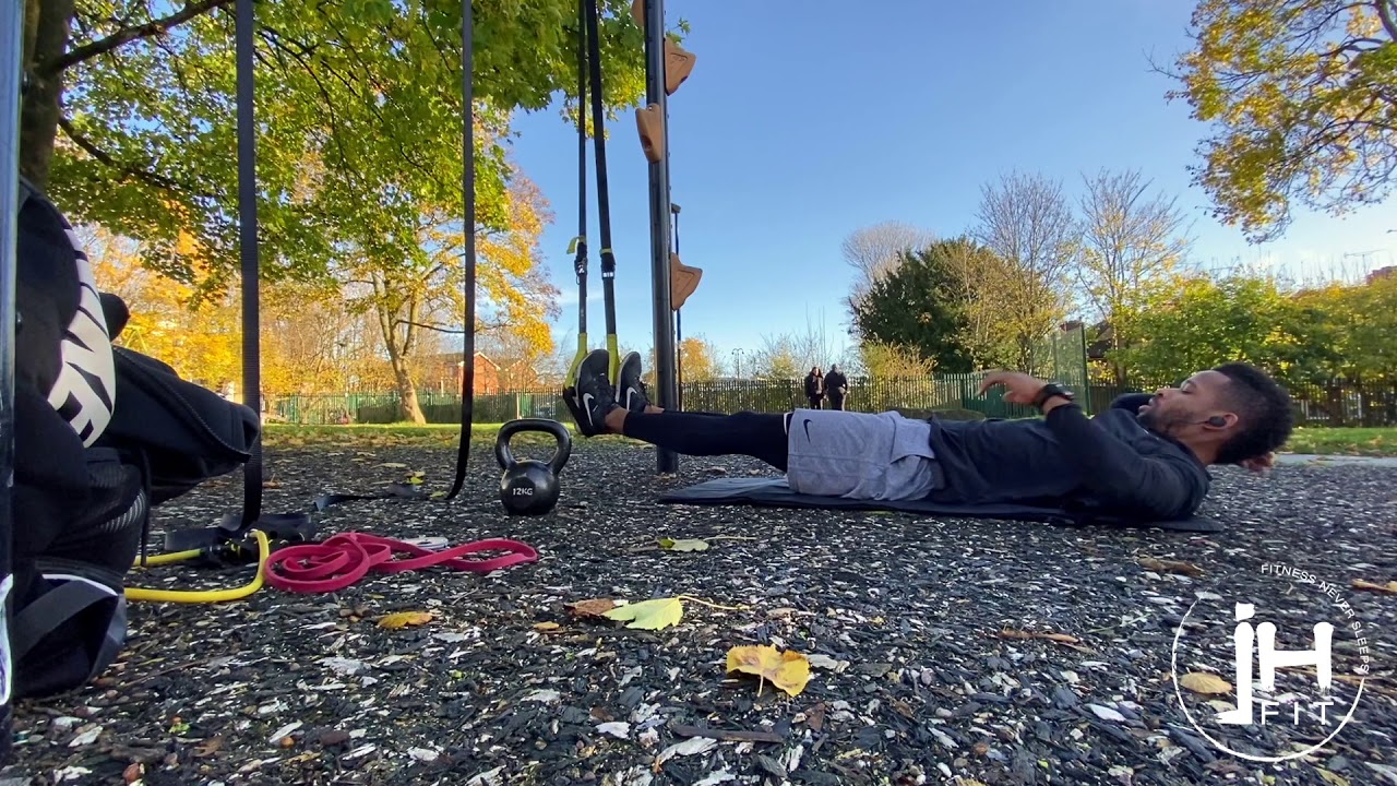 BEST FULL BODY OUTDOOR Workout to build Strength || Working Out During Lockdown 2.0