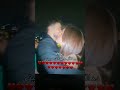 دا الكل عارف انك حبيبتي دا الكل عارف انك حبيبتي
