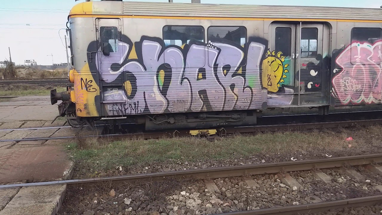 GARARE R 3503 - YouTube