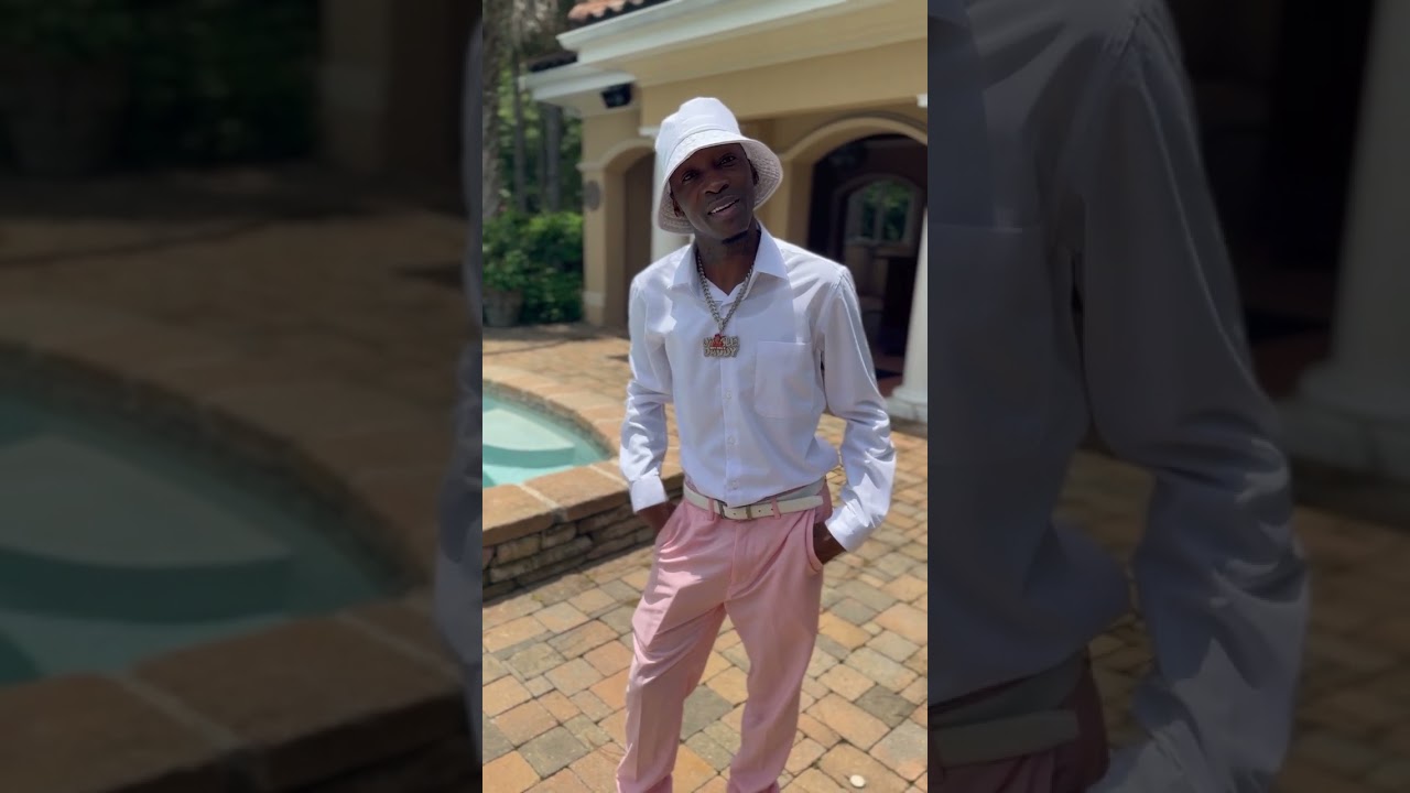 Когда отпускаешь сына на вечеринку у бассейна на своей машине