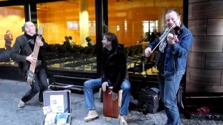 globalBEAT: monday morning
