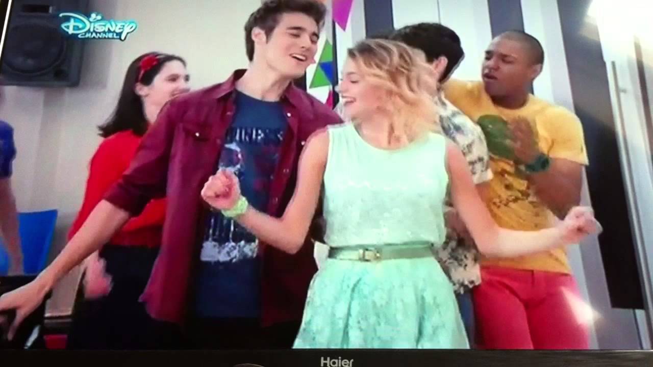 Violetta3 leon is terug en ze zingen euforia