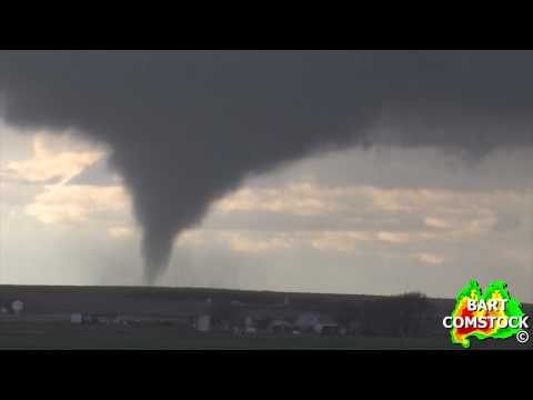 Awesome Hammon Oklahoma Tornado in HD! (03/08/10)