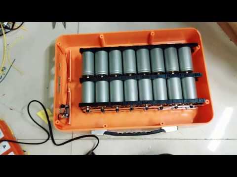 Video pin lithium 32650 40ah ráp 32 cell pin bao đủ dung... - youtube