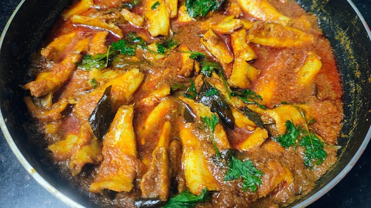 పచ్చి నెత్తల్లు ఇగురు /Pachi nethallu iguru curry | small fish curry | pachi methallu