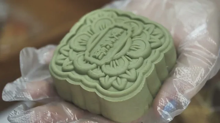 Leonard Lee Carries On Seong Ying Chai's Mooncake ...