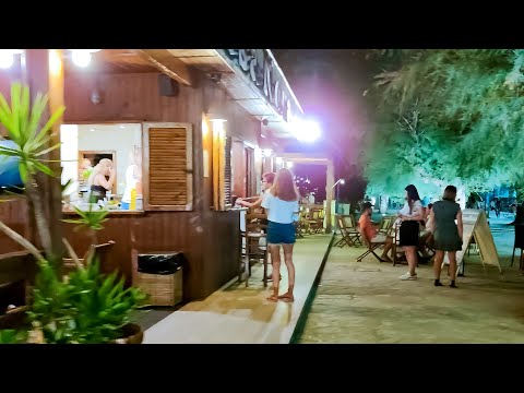 NIGHT LIFE IN SAN BENEDETTO DEL TRONTO. Italy - 4k Walking Tour around the City - Travel Guide.