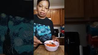 Let's Make Macaroni & Cheese.... GUMMIES