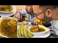 Eating Spicy Nalli/Nihari/Paya With Butter & Garlic Naan at Jomidari Bhoj Restaurant