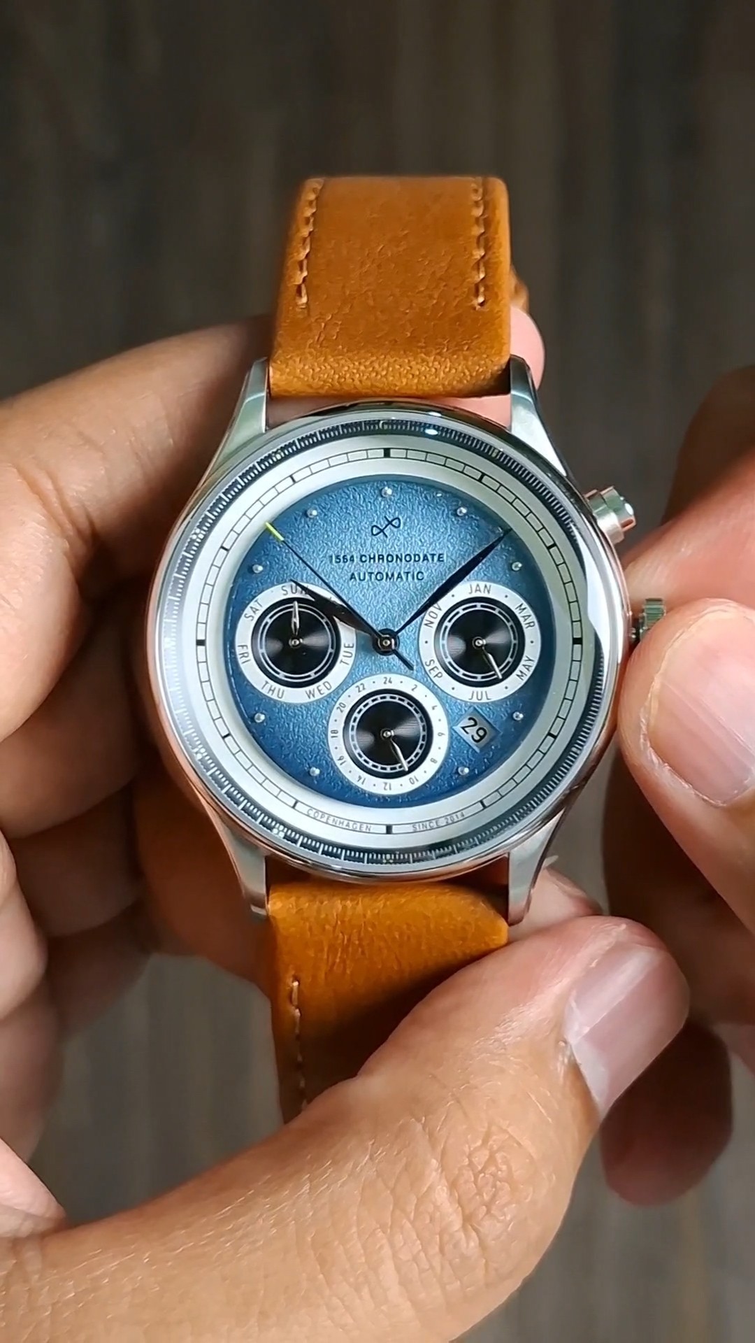 About Vintage 1564 Chronodate Automatic - Ice Blue 10 year