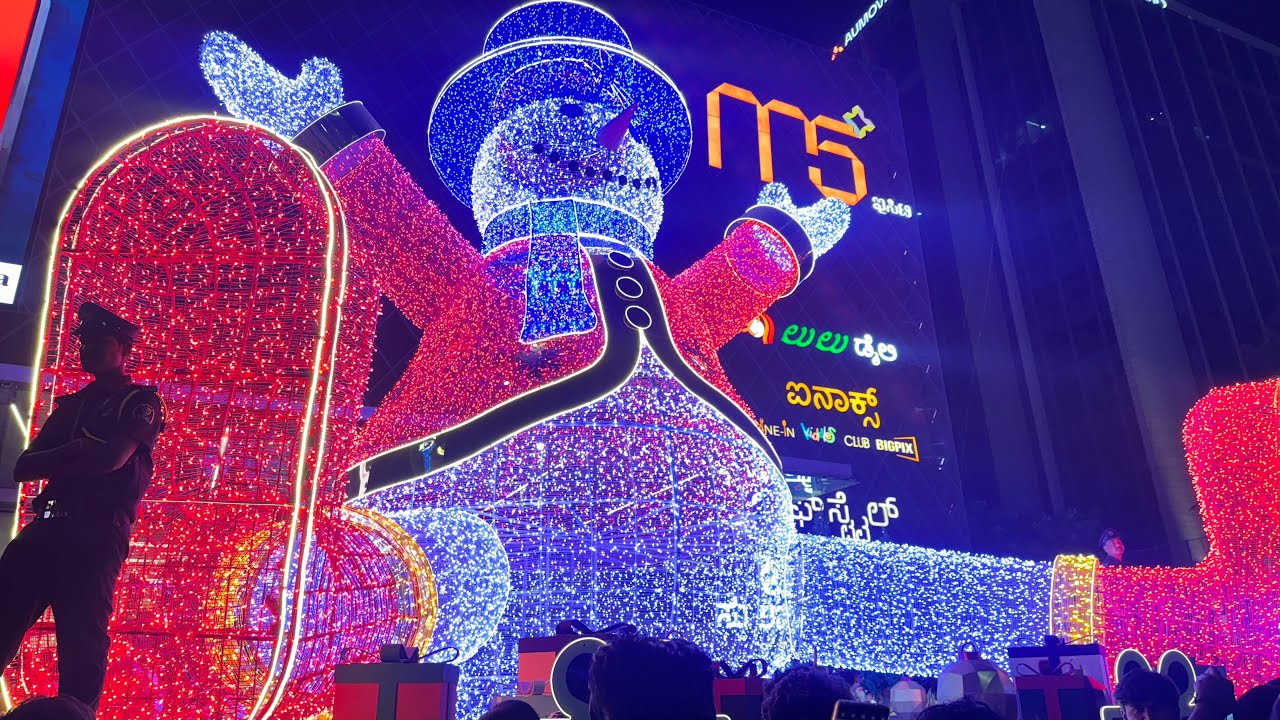 Daily Vlog 184: First Christmas Mall Visit with Timtim 🐶🎄 | M5 E City Mall