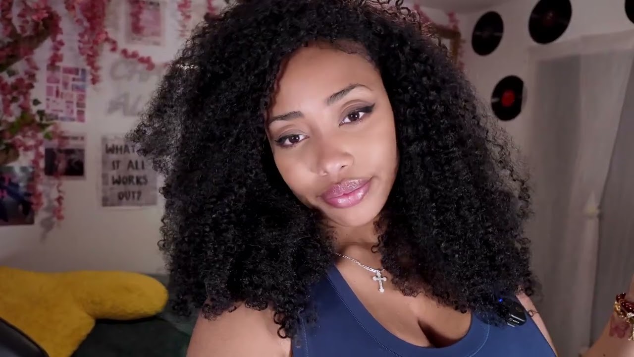 GAMING ROOM TOUR AND UPDATES !... AM I LATE TO VLOGMAS ?!! DAY 1 CHAOTIC ALLURE GAMING