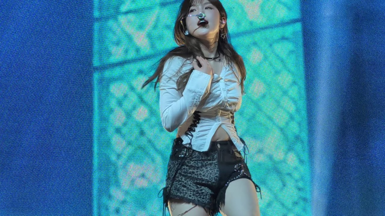 251206 케플러 Kep1er - 'MIROTIC' CHAEHYUN 김채현 金采炫 FANCAM | [Into The Orbit: Kep1asia] in Hong Kong