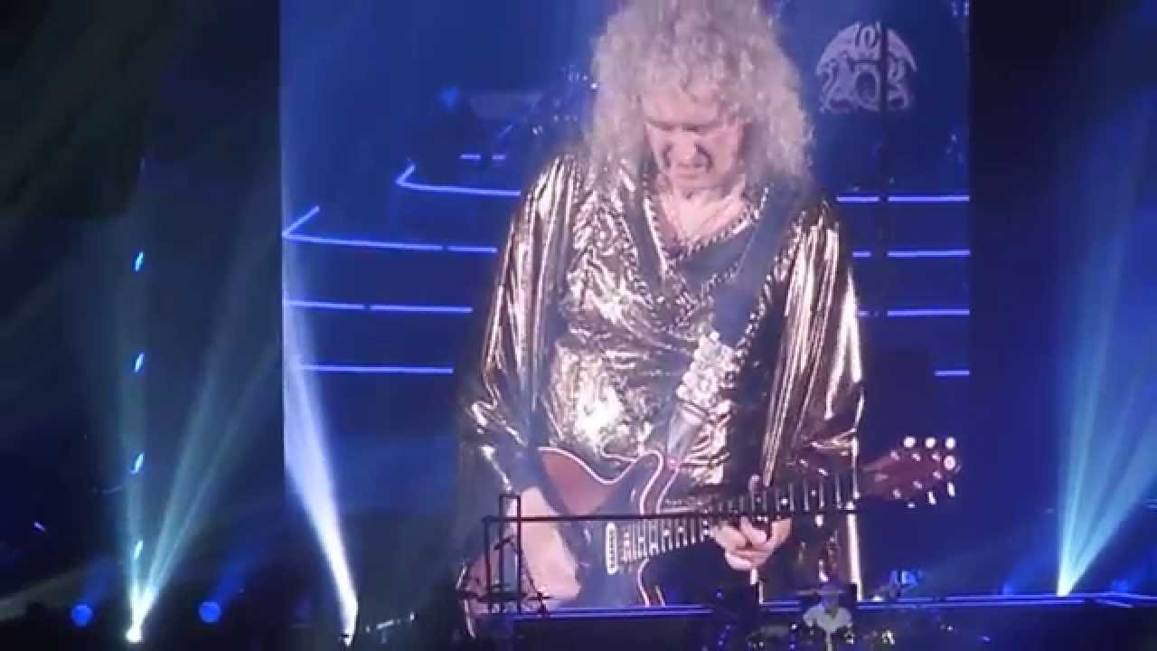 Queen + Adam Lambert - Paris (26/01/2015) - Bohemian Rhapsody auf YouTube ansehen Queen + Adam Lambert - Paris (26/01/2015) - Bohemian Rhapsody auf YouTube ansehen