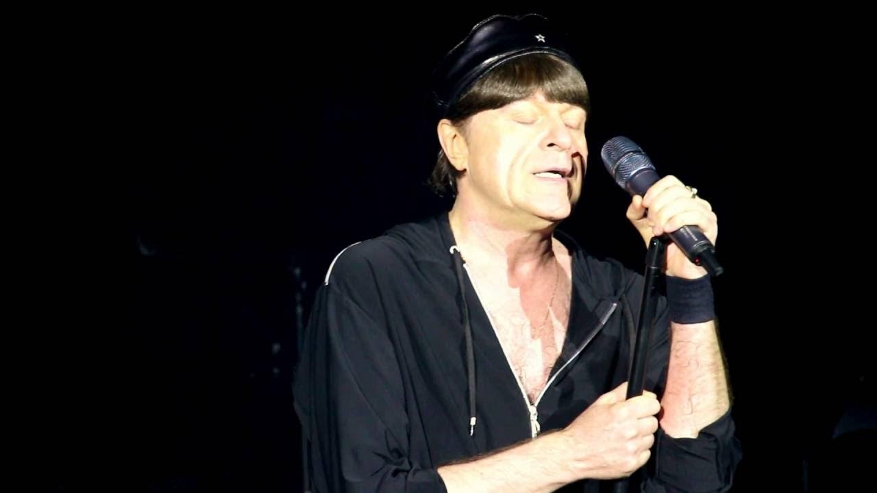 Вишня королев песня слушать. Вишня королев песня слушать. Вишня королев песня слушать. Вишенка на торте песня. Вишня королев песня слушать.