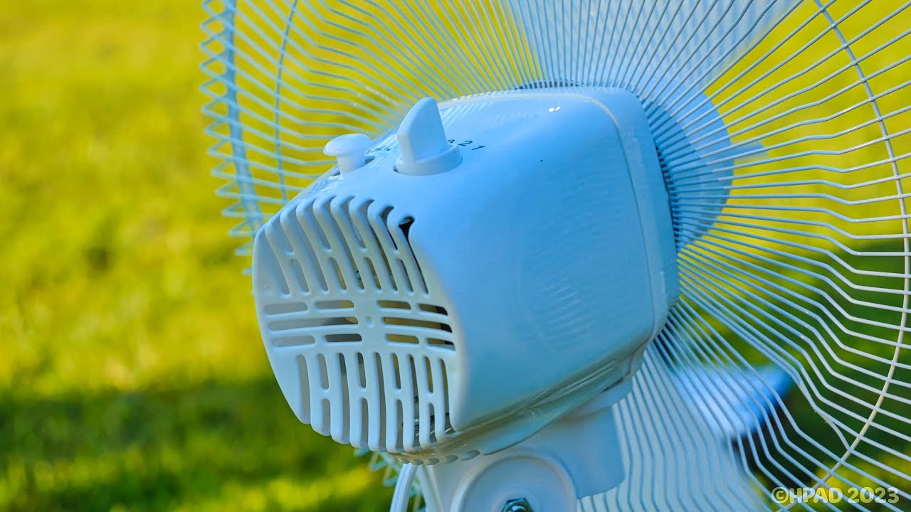 Utilitech Stand Fan Dance