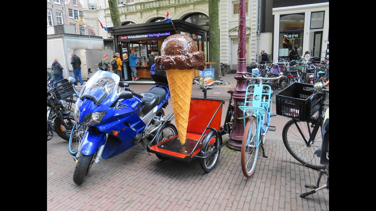 Bijzondere / kleurrijke fietsen en bakfietsen in Amsterdam