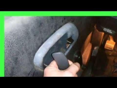 Chevy truck door handle does not work on the inside!   How to repair the right way!