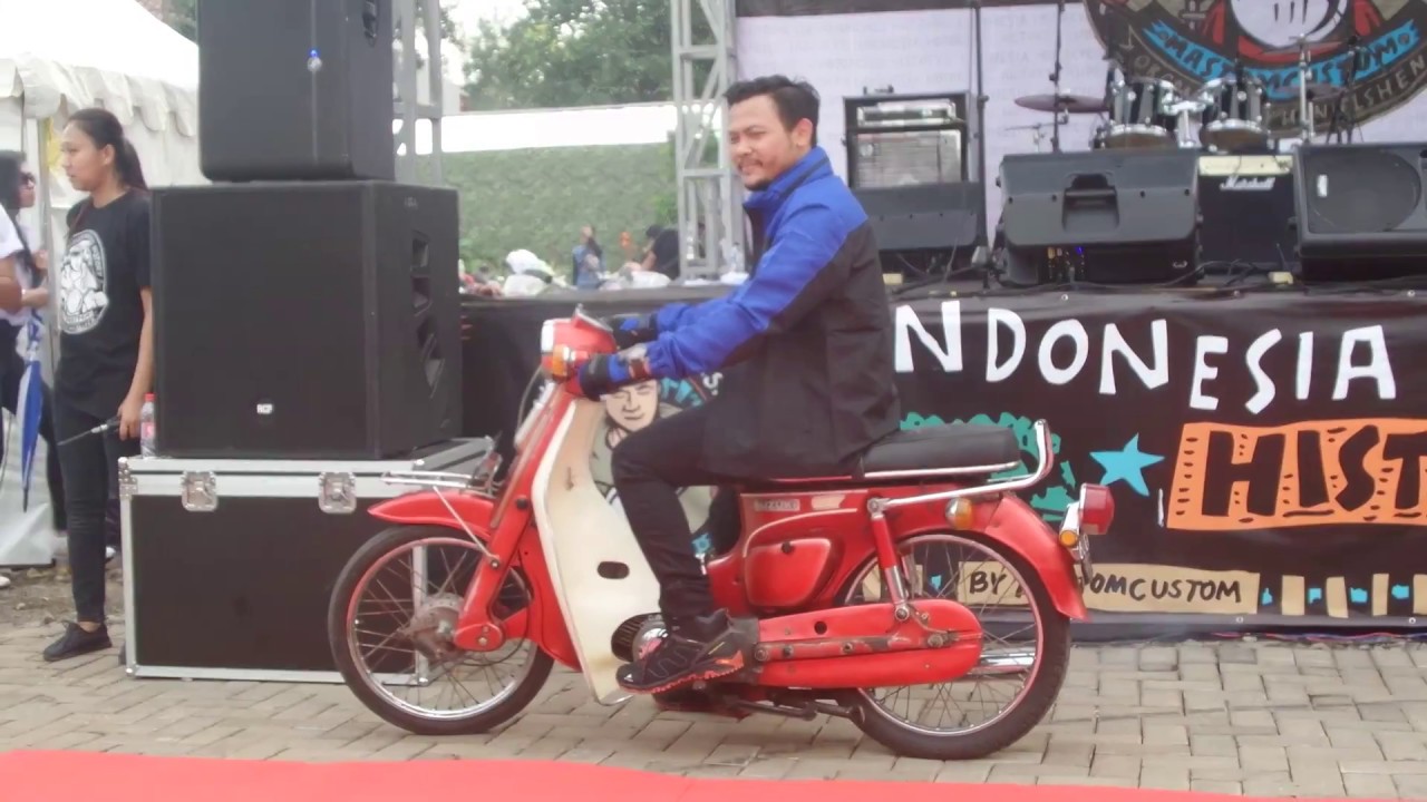 Suzuki FR70 Indonesia Motorcycle History - YouTube