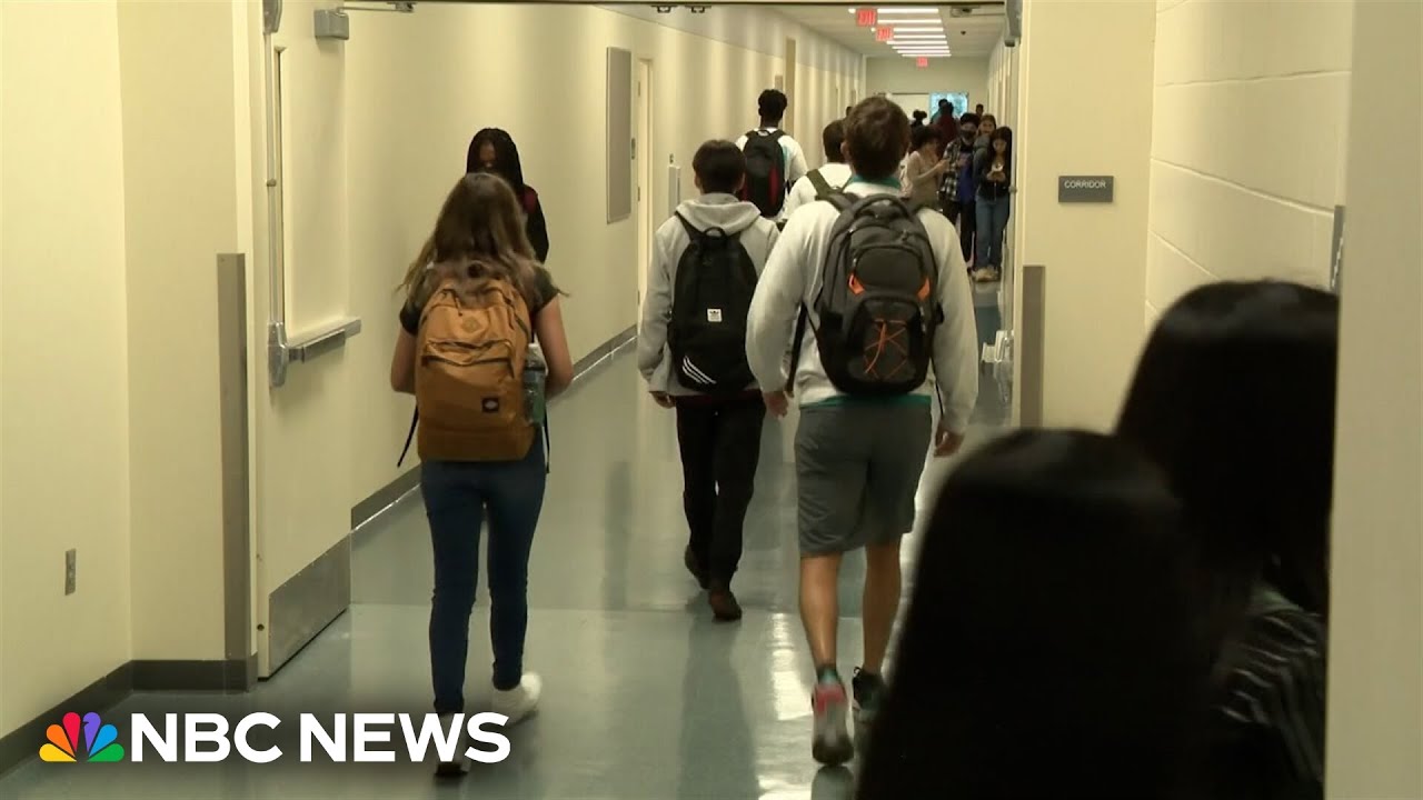 Civil rights group alleges North Carolina public schools harming LGBTQ youth Civil rights group alleges North Carolina public schools harming LGBTQ youth