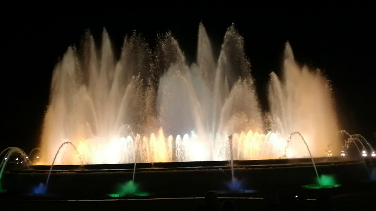 Barcelona's dancing fountain show YouTube