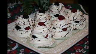 Пирожные безе с ягодами - Видео кулинария Татьяны(, 2016-03-07T15:39:12.000Z)
