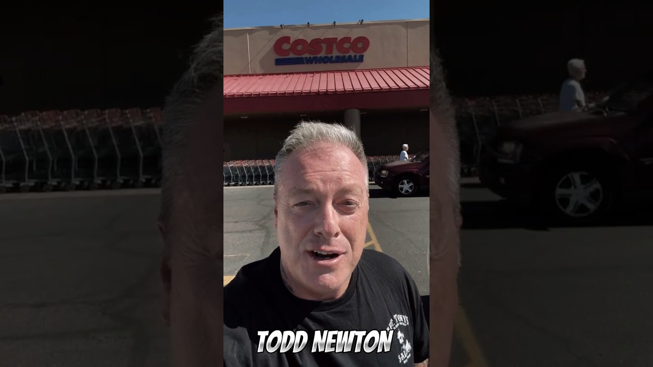 First Time Trying the Legendary $1.50 Costco Hot Dog - Does It Live Up to the Hype?