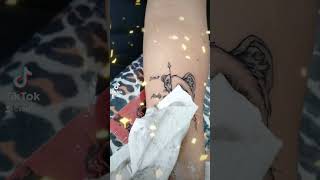 Leona y cachorros #tattoo #tattooartist #velkleur Leona y cachorros #tattoo #tattooartist #velkleur