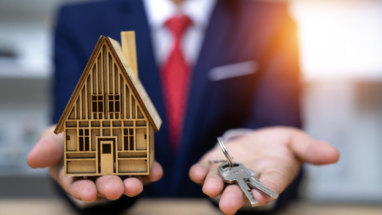 Power prices for everyday Australians have gone 'through the roof'