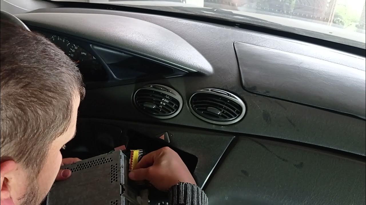Как снять штатную магнитолу фокус 1 Замена Штатных Динамиков И Штатной Магнитолы 6000CD Ford Focus II Sedan, 1,6 л