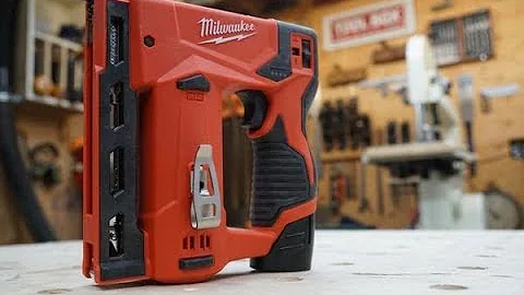 Milwaukee M12 3/8" Crown Stapler