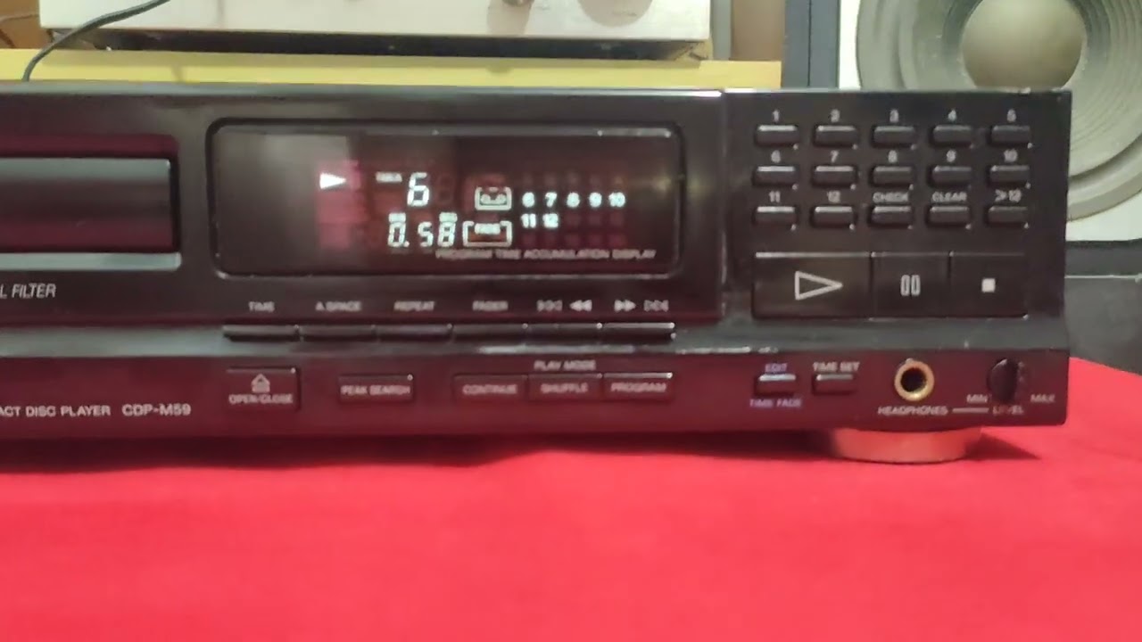 Đã Bán về Vĩnh Lonh.Đầu CD Sony CDP M59. Mắt đọc cực tốt. Giá 750K.☎️0984245946 TpHCM