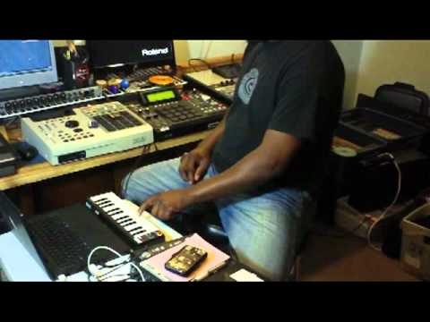 Recording into the MPC2500 & Sampling Chords