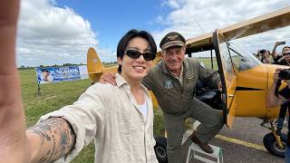 Jungkook Shares a Moment with a Plane Banner Pilot in Argentina