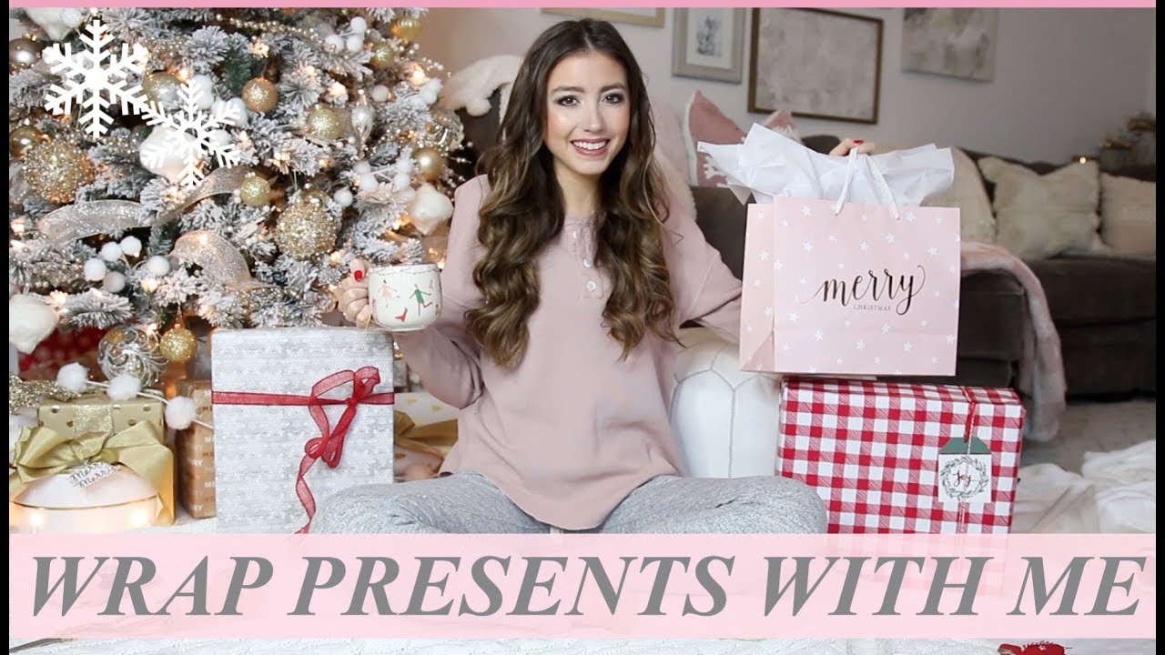 WRAPPING CHRISTMAS PRESENTS 2018 + ANSWERING YOUR QUESTIONS! | VLOGMAS DAY 5 - YouTube
