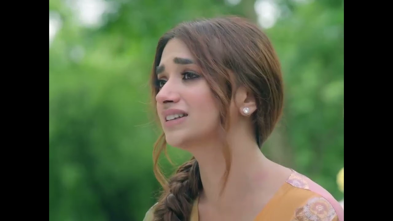 Pisachani fir aa gai room me....