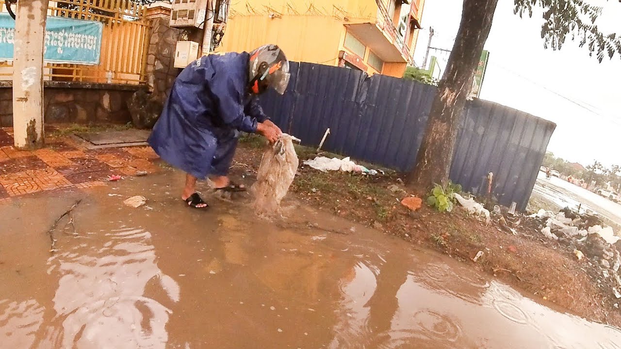 Unclog Drain Water On Road Street Heavy Rain With Activity Remove Trash ...