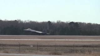 F-22 Raptor "AWESOME" Unrestricted Climb! - Savannah Hilton International Airport 2014