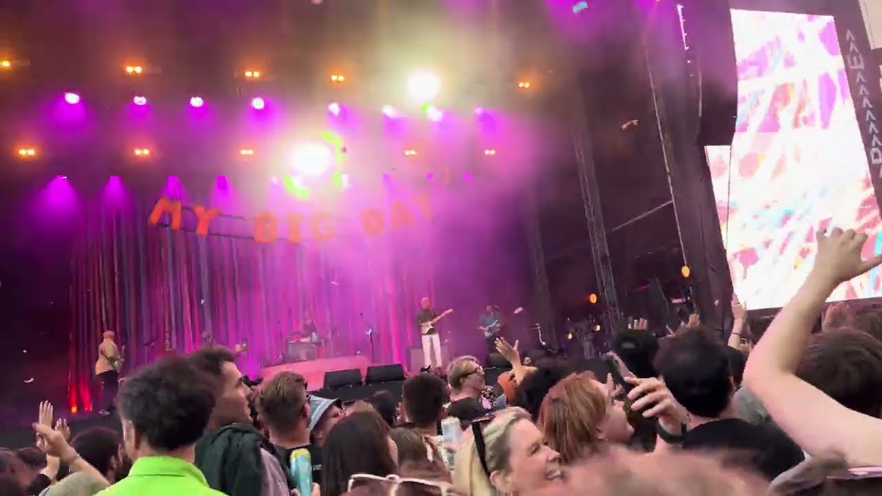 Bombay Bicycle Club - Eat, Sleep, Wake (Nothing But You) live @ ALL POINTS EAST 2025